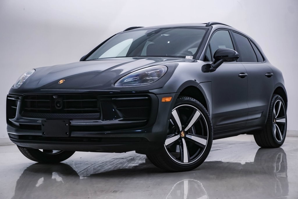 2024 Porsche Macan  1