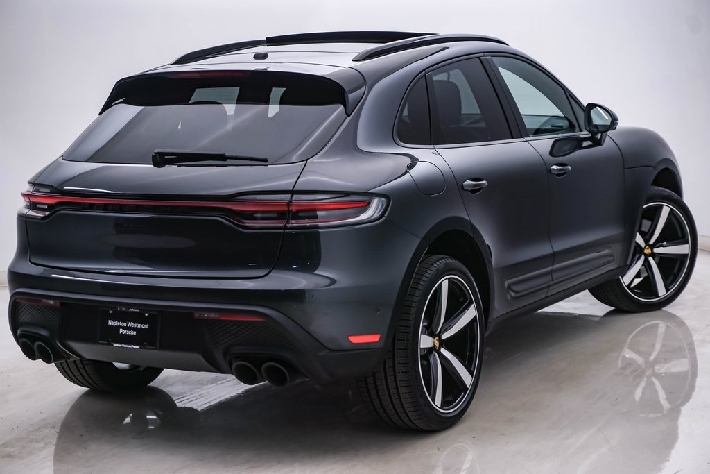 2024 Porsche Macan  11