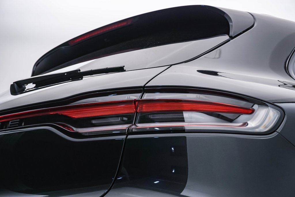 2024 Porsche Macan  13