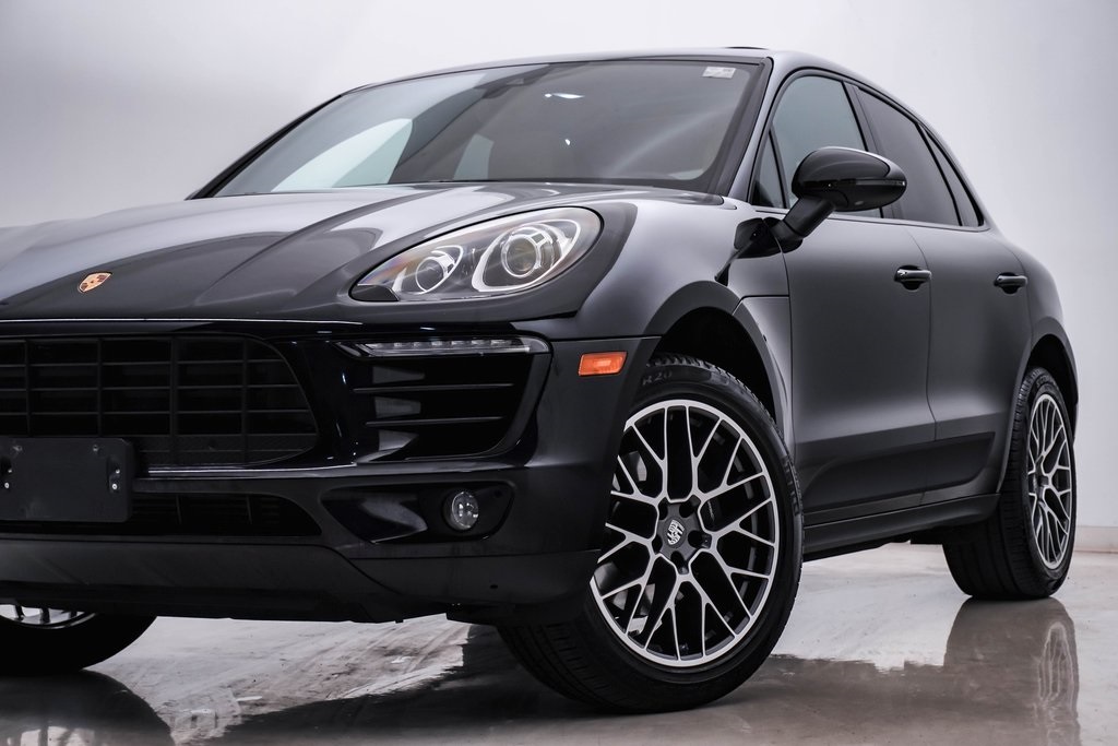 2018 Porsche Macan  2