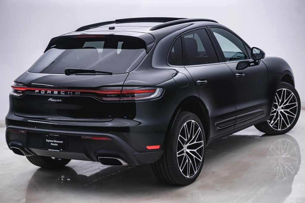 2024 Porsche Macan  11