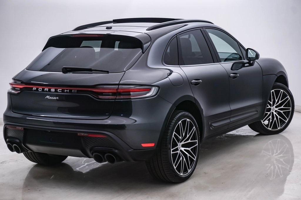 2024 Porsche Macan  11