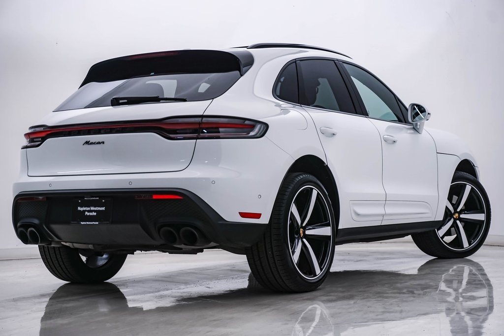 2024 Porsche Macan  9