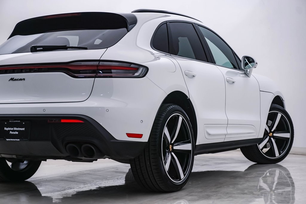 2024 Porsche Macan  10