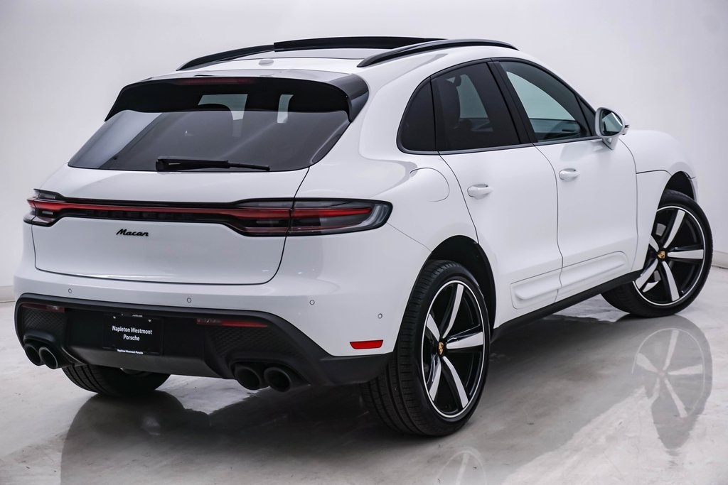 2024 Porsche Macan  11