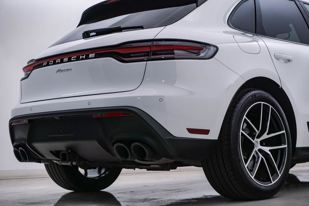 2024 Porsche Macan  12