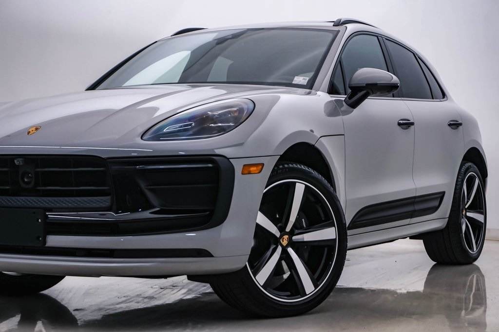 2024 Porsche Macan  2