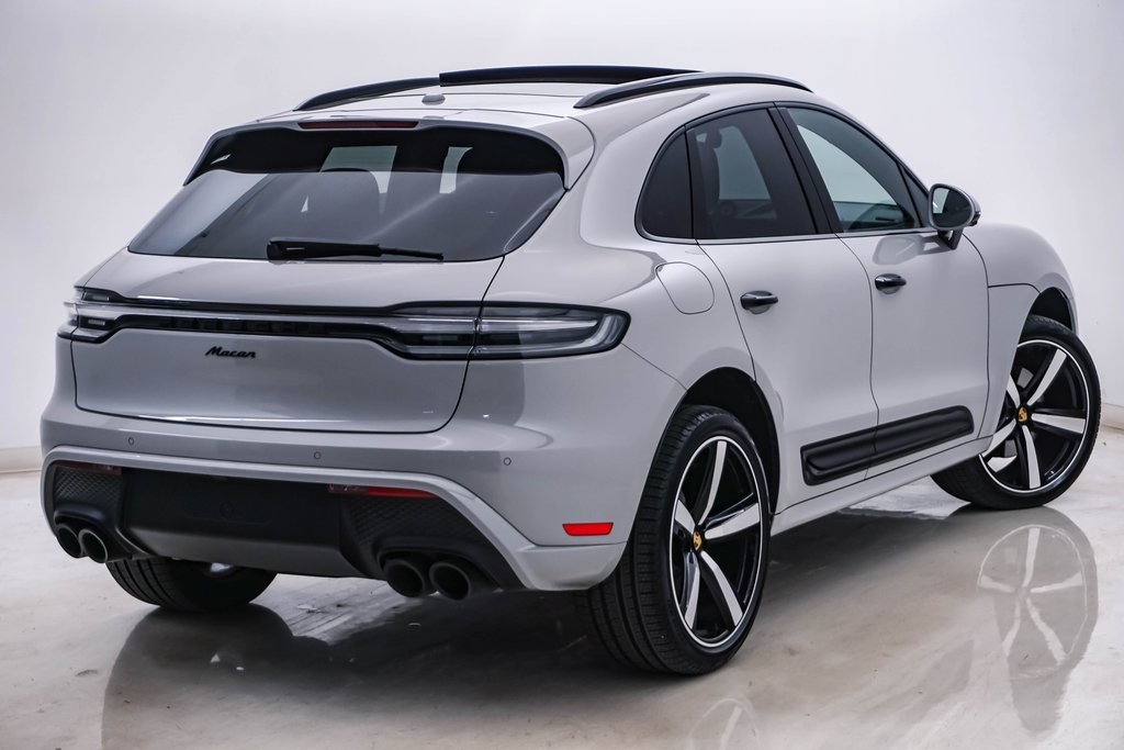 2024 Porsche Macan  11