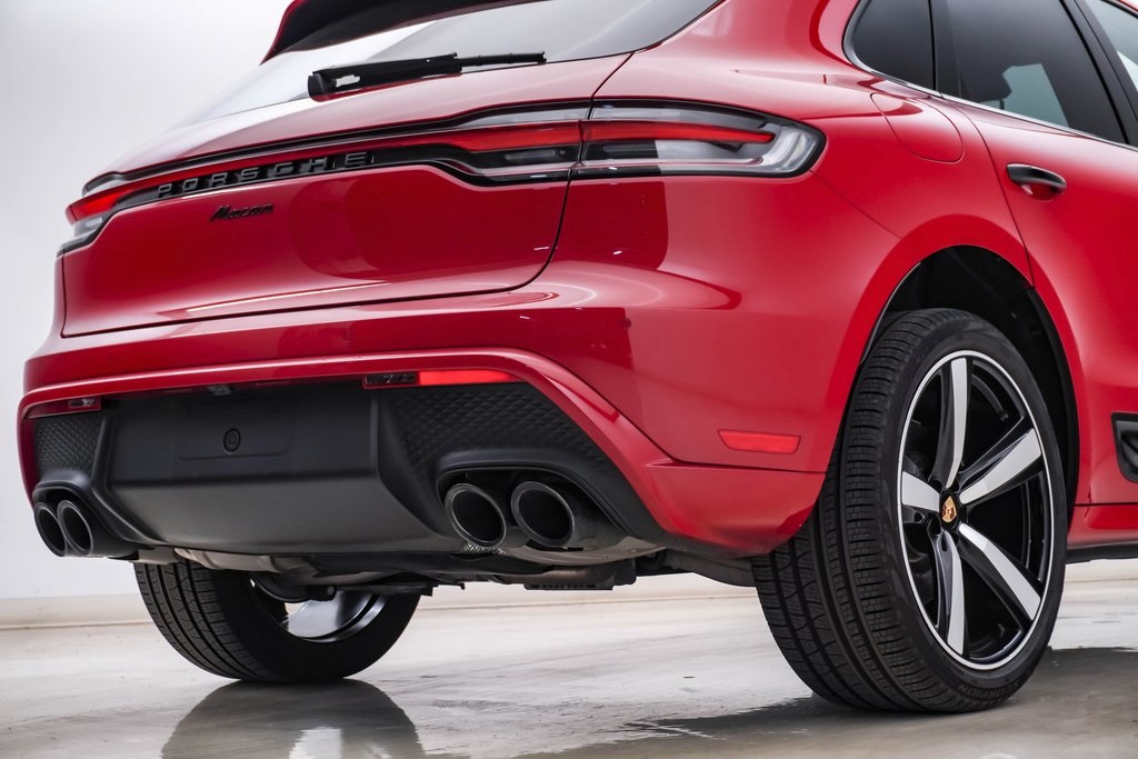 2024 Porsche Macan  12