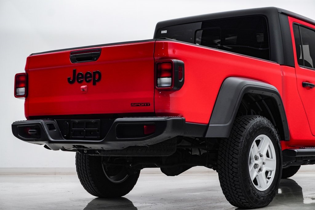 2020 Jeep Gladiator Sport 12