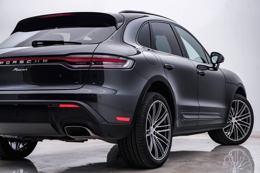 2024 Porsche Macan  10