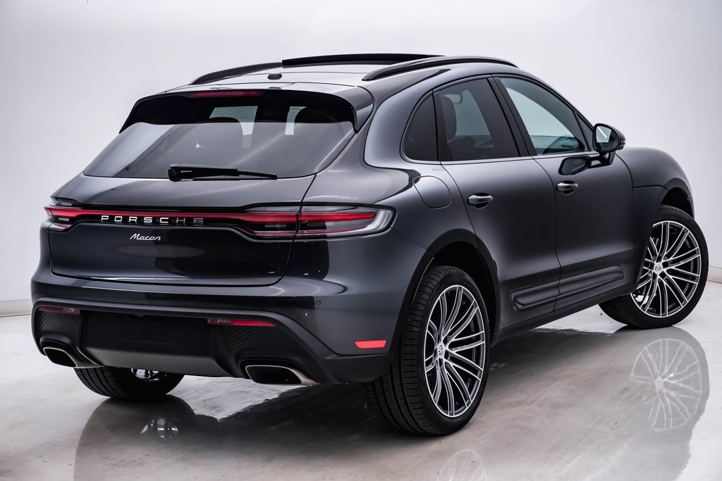 2024 Porsche Macan  11