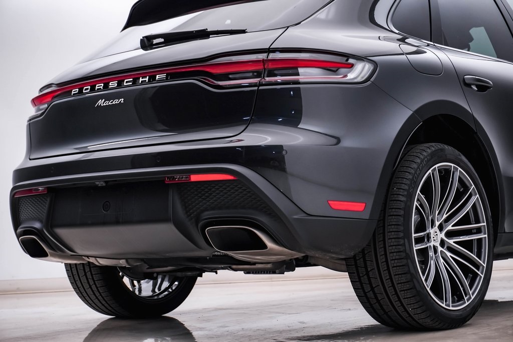 2024 Porsche Macan  12