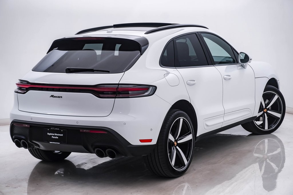 2024 Porsche Macan  11