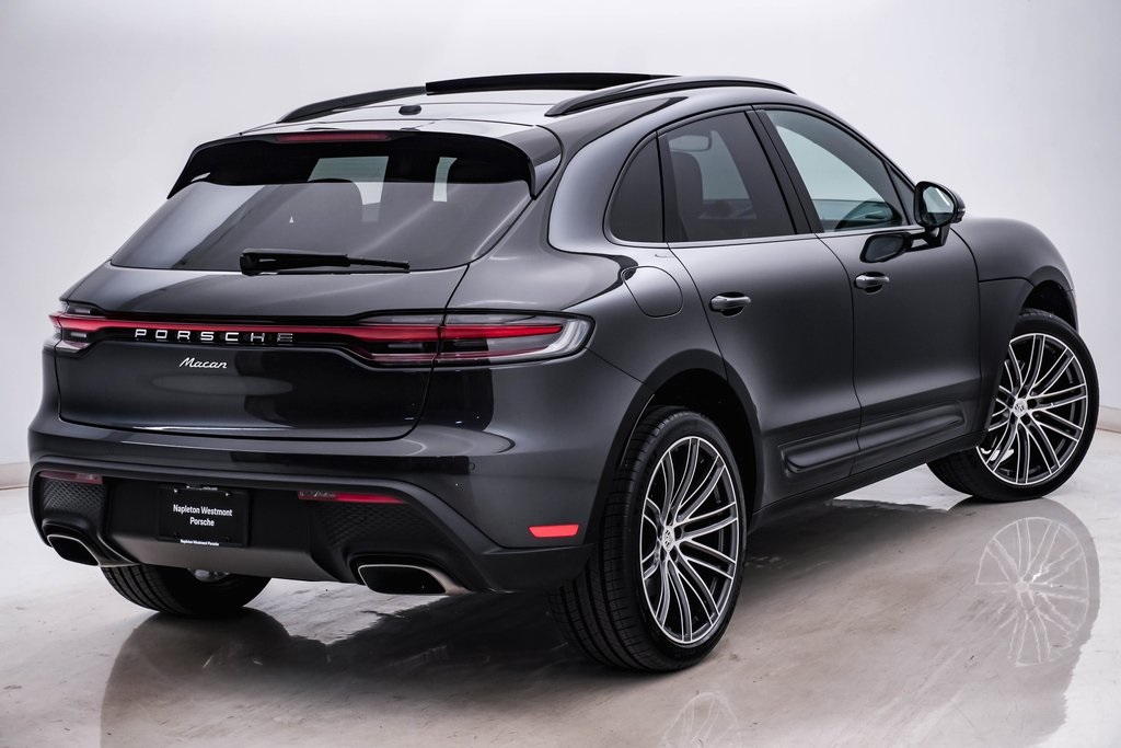 2024 Porsche Macan  11