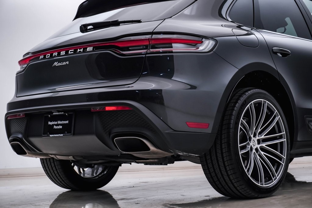 2024 Porsche Macan  12