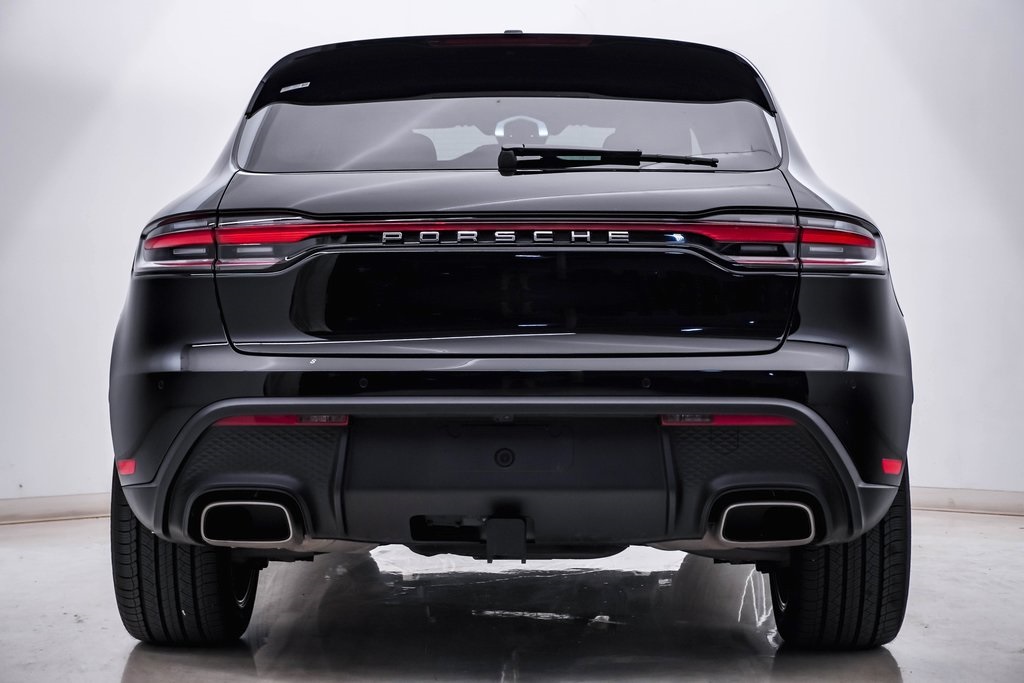 2024 Porsche Macan  8