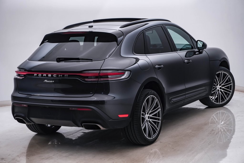 2024 Porsche Macan  10