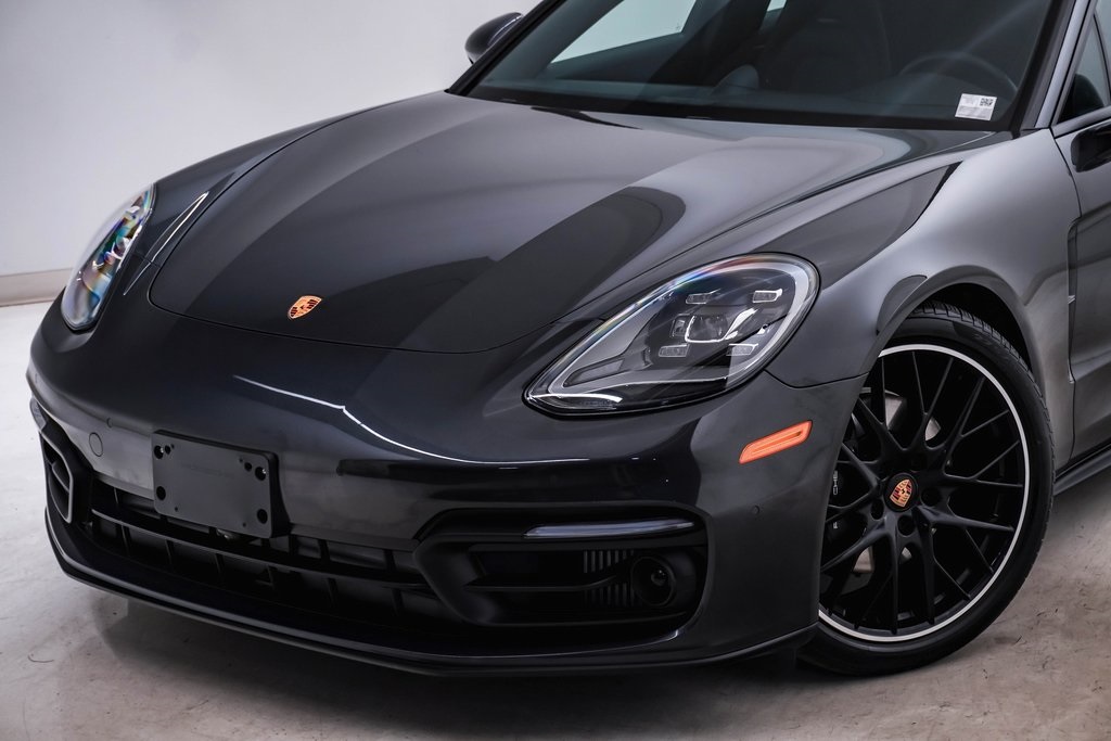 2023 Porsche Panamera 4 4