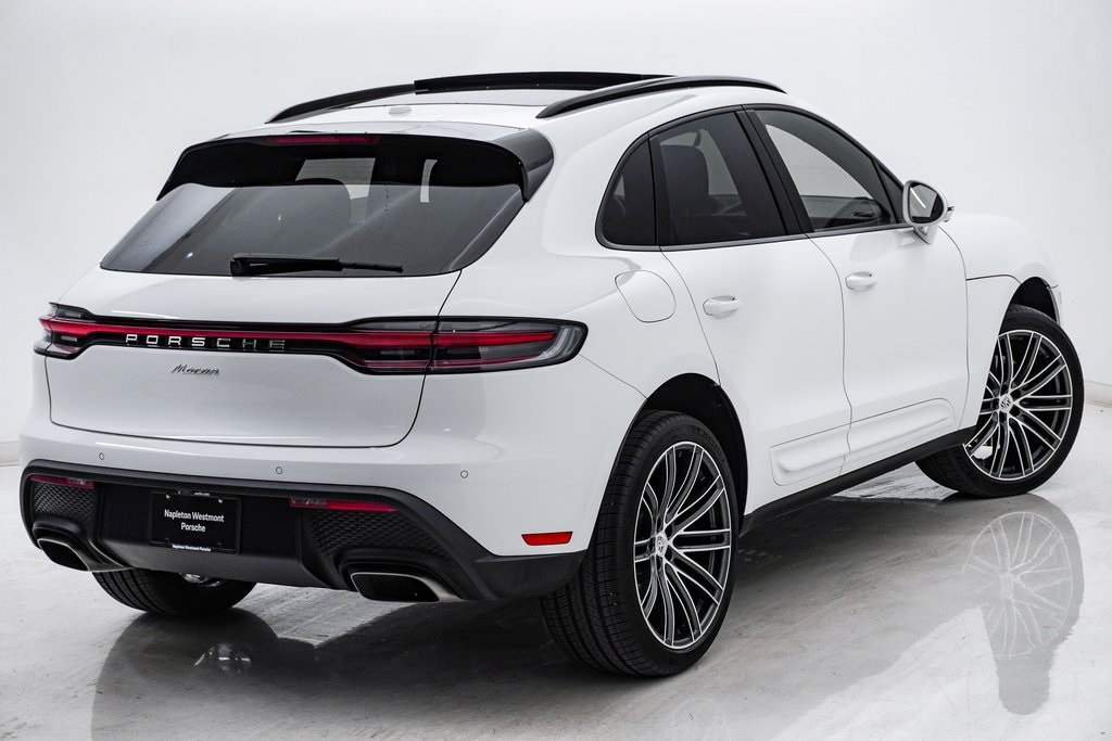 2024 Porsche Macan  11