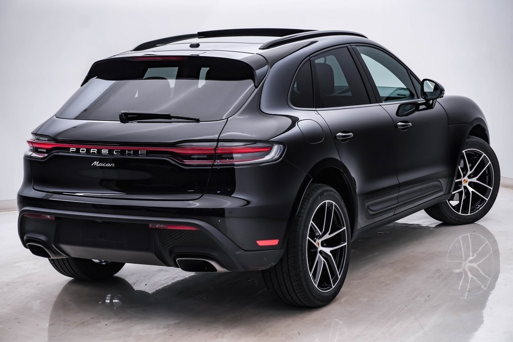 2024 Porsche Macan  11