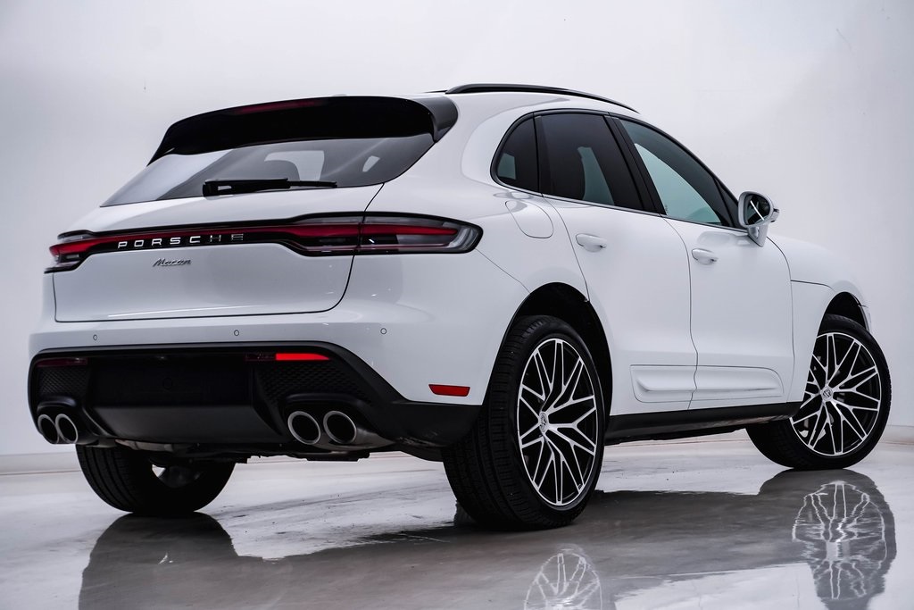 2024 Porsche Macan  9