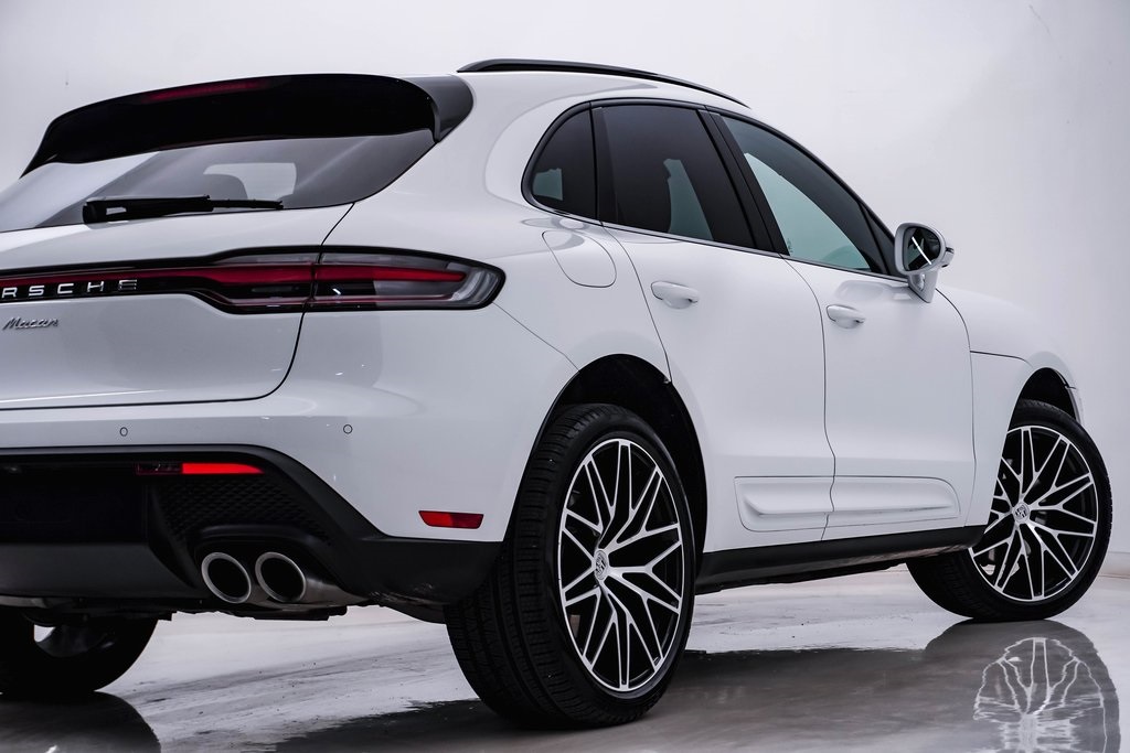 2024 Porsche Macan  10