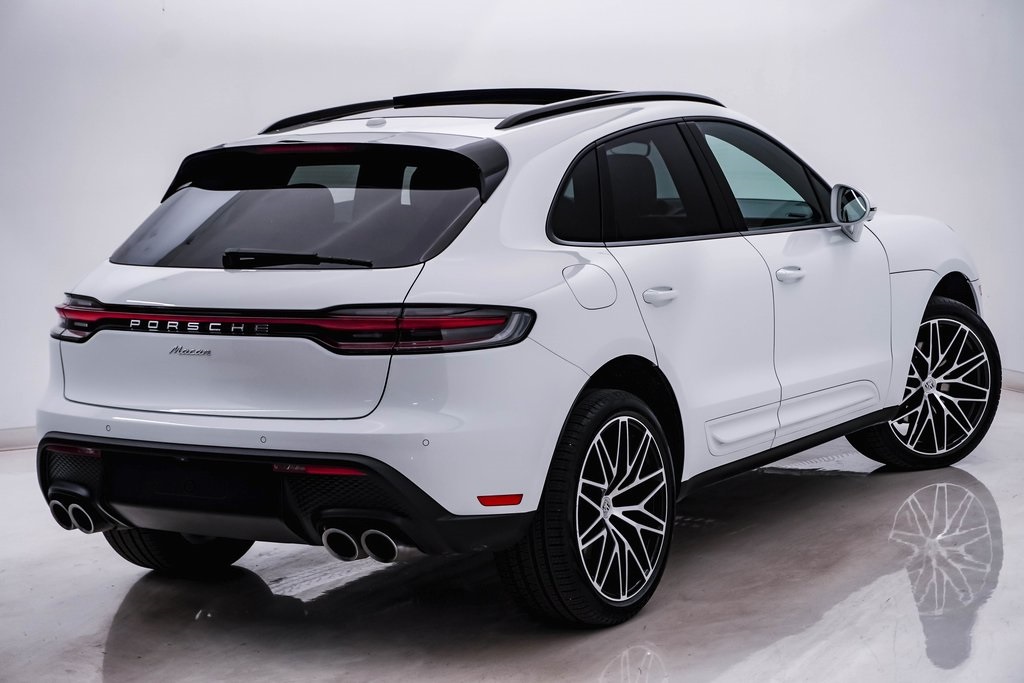 2024 Porsche Macan  11