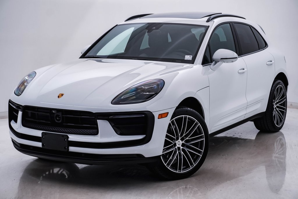 2024 Porsche Macan  3