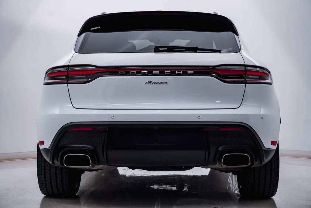 2024 Porsche Macan  8