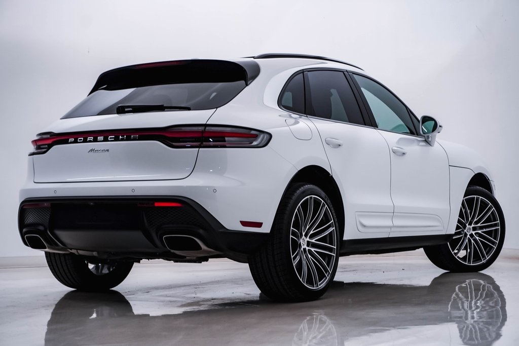 2024 Porsche Macan  9