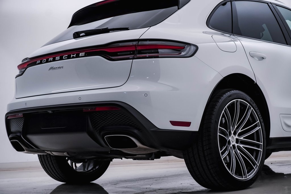 2024 Porsche Macan  12