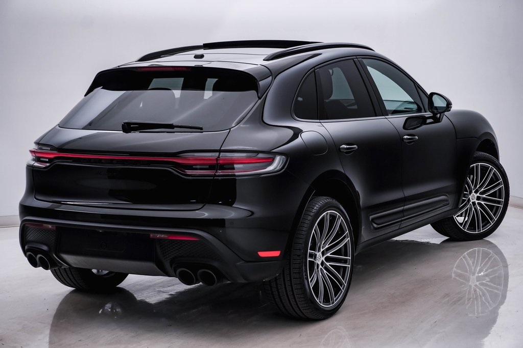 2024 Porsche Macan  11