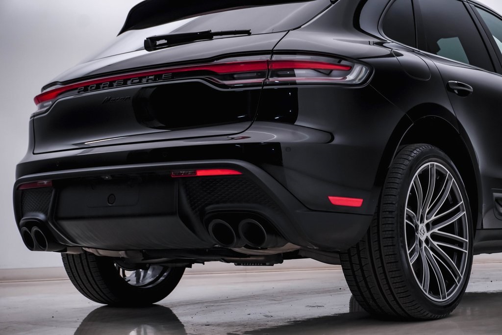 2024 Porsche Macan  12