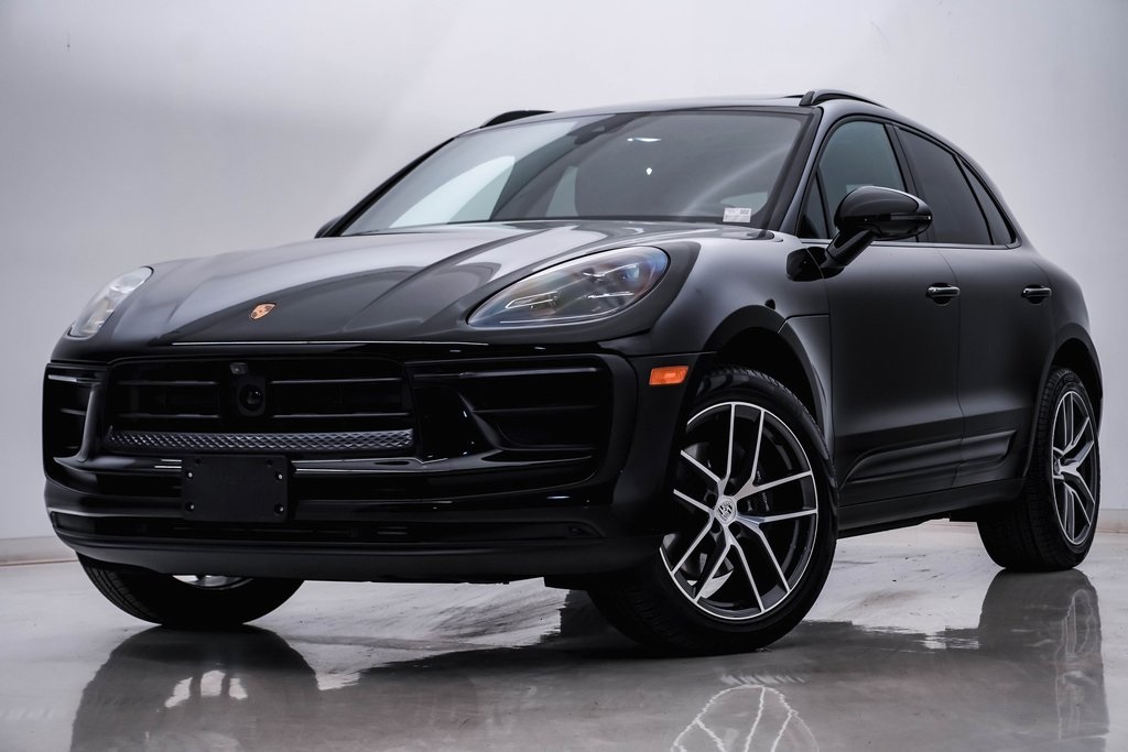 2024 Porsche Macan  1