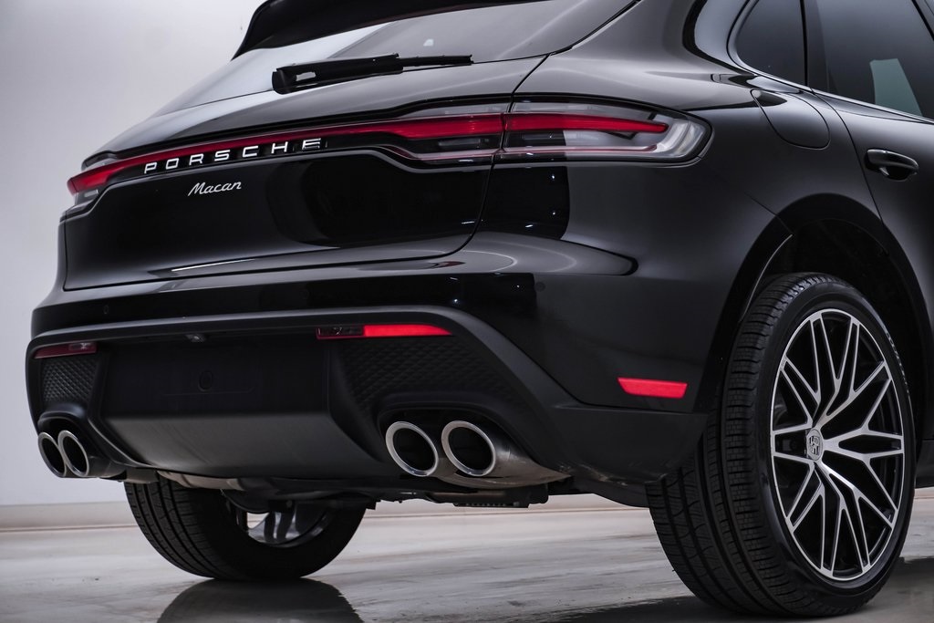 2024 Porsche Macan  12