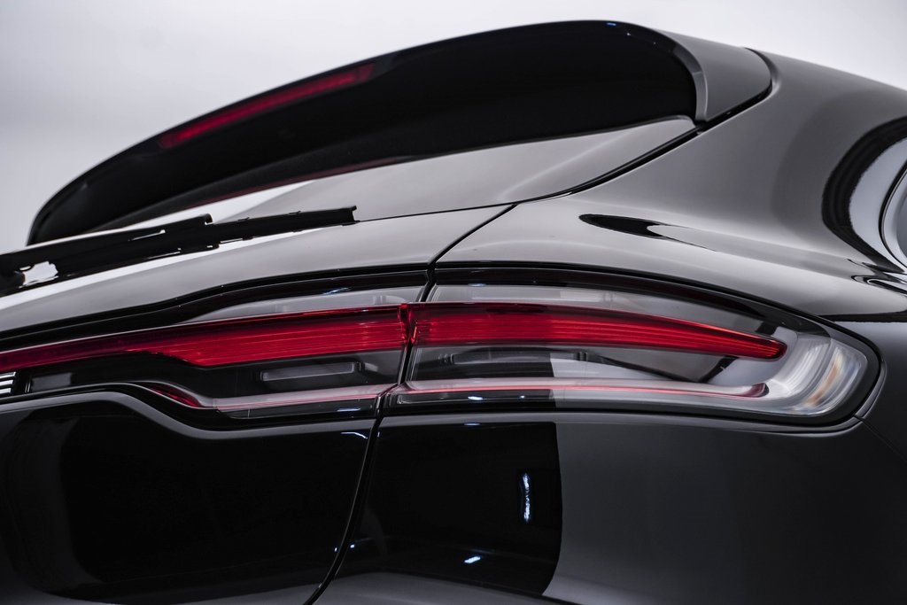 2024 Porsche Macan  13