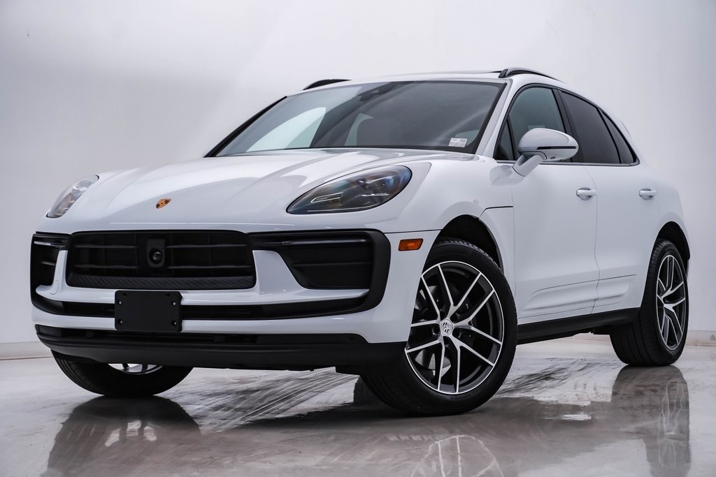 2024 Porsche Macan  1