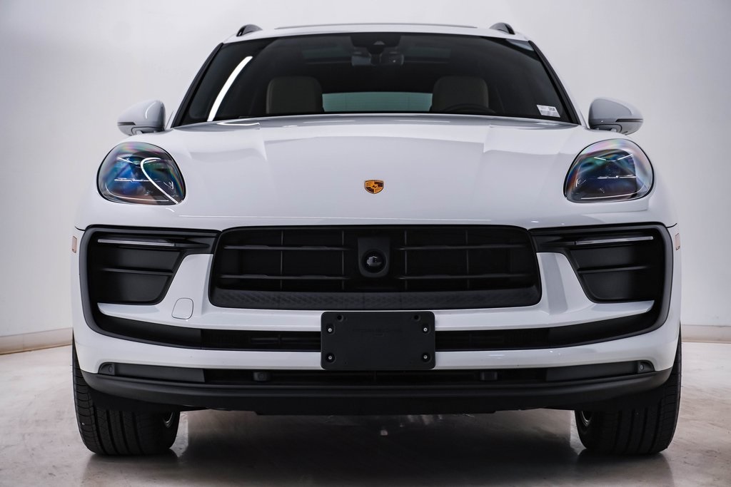 2024 Porsche Macan  6