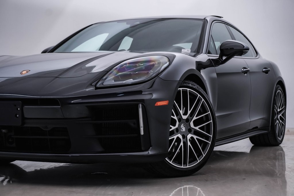 2024 Porsche Panamera  2