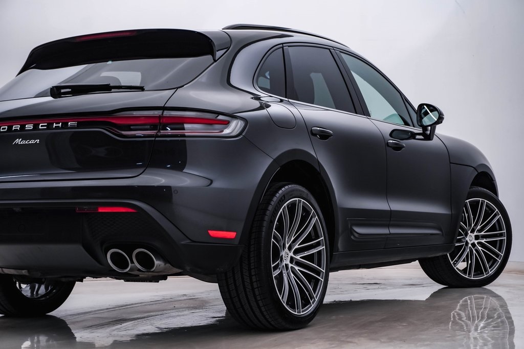 2024 Porsche Macan  10