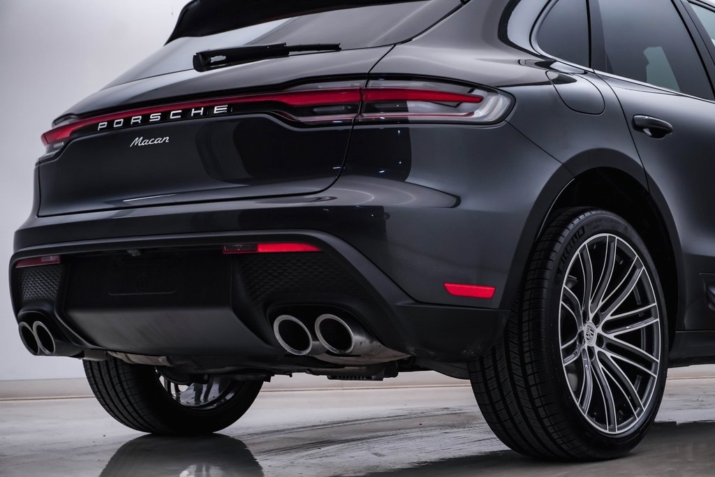 2024 Porsche Macan  12