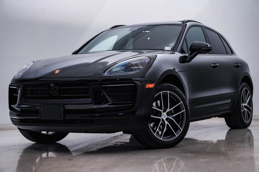 2024 Porsche Macan  1