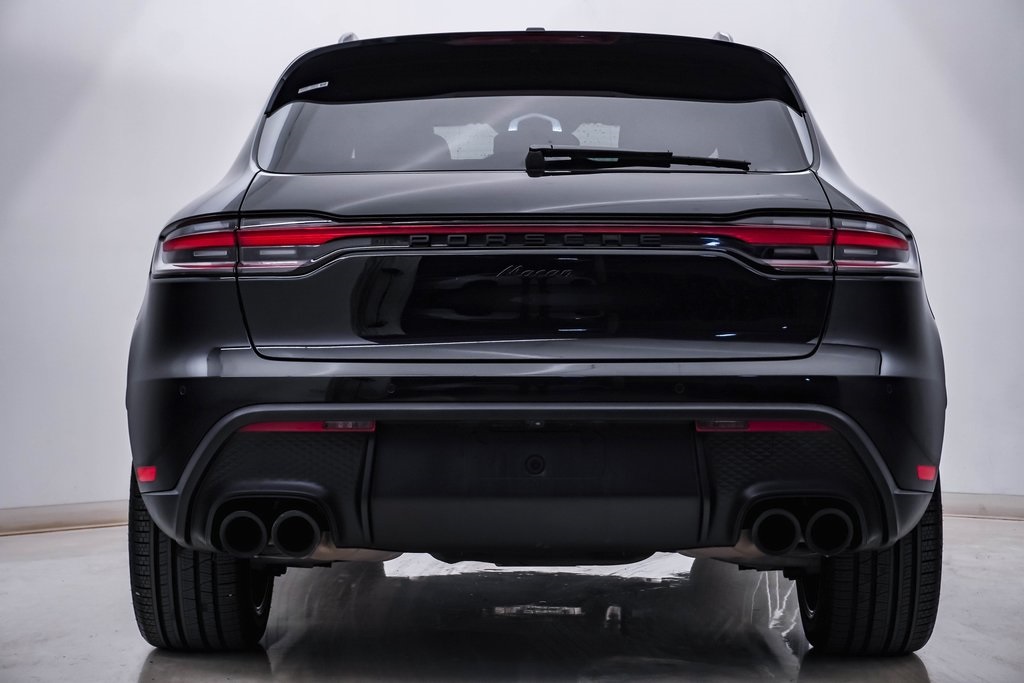 2024 Porsche Macan  8