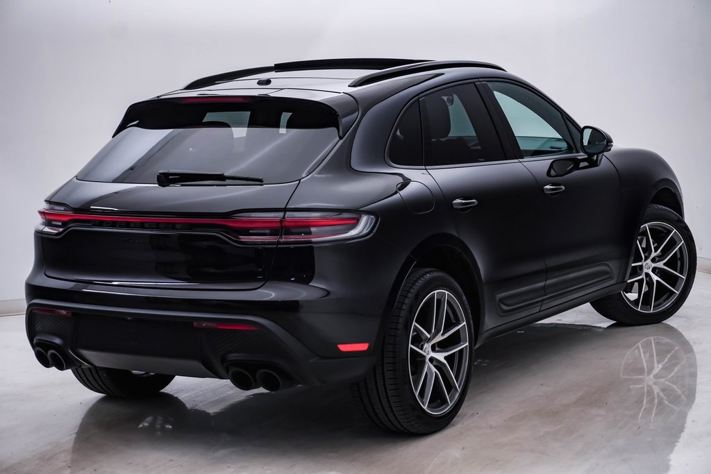 2024 Porsche Macan  11