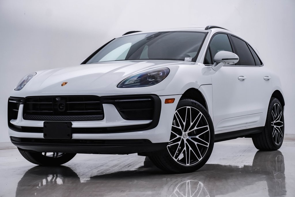 2024 Porsche Macan  1