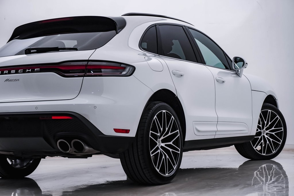 2024 Porsche Macan  10