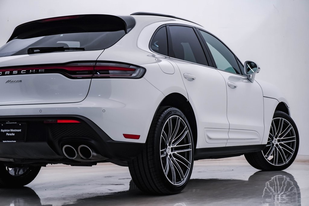 2024 Porsche Macan  10