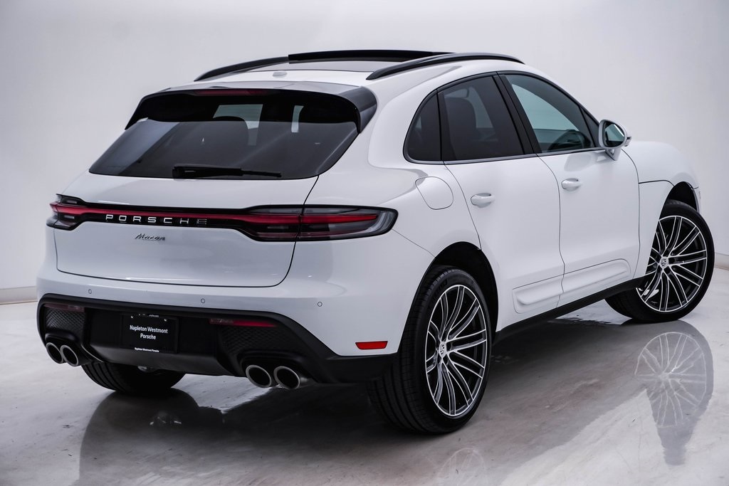 2024 Porsche Macan  11