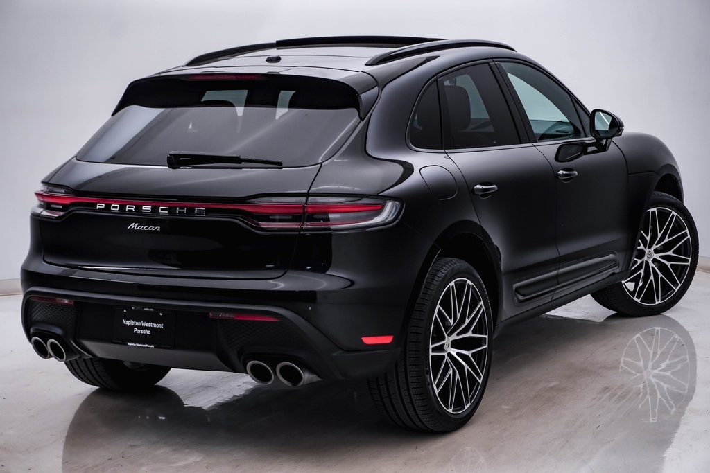 2024 Porsche Macan  11